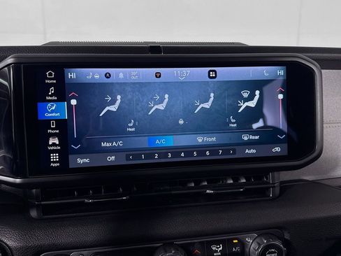 Used 2024 Jeep Wrangler Unlimited AWD/4WD image 36