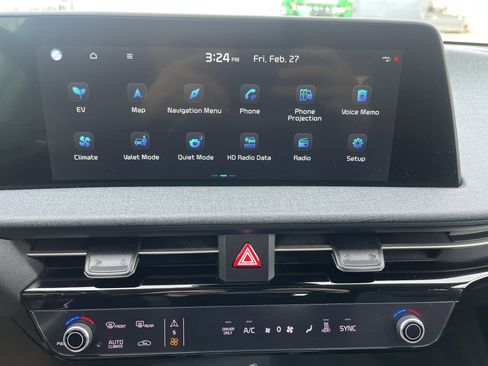 Used 2022 Kia EV6 Wind w/ Wind Technology Package image 25