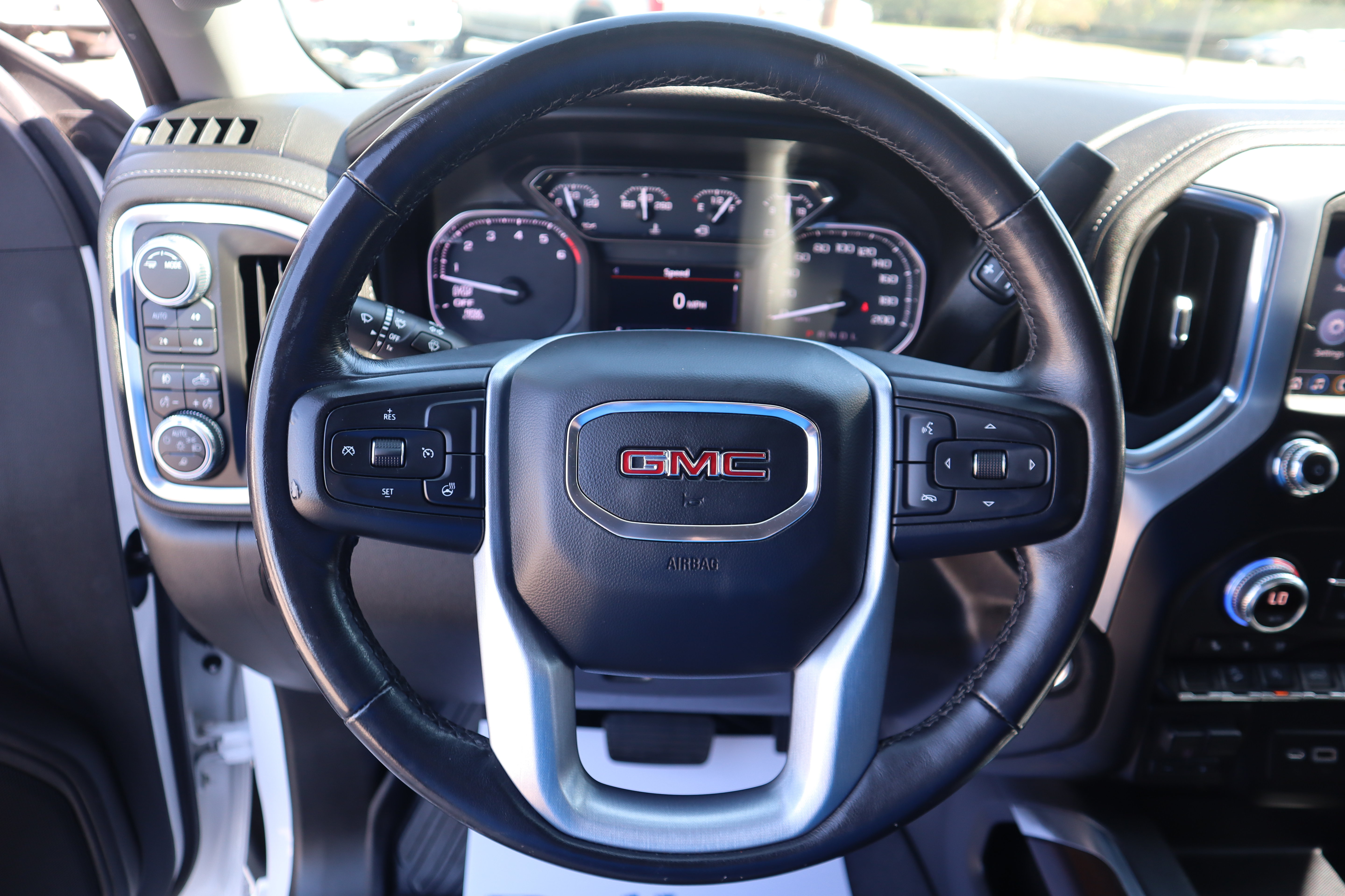Used 2021 GMC Sierra 1500 SLT w/ SLT Convenience Package AWD/4WD image 16