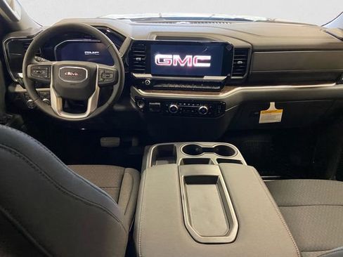 New 2026 GMC Sierra 1500 SLE image 11