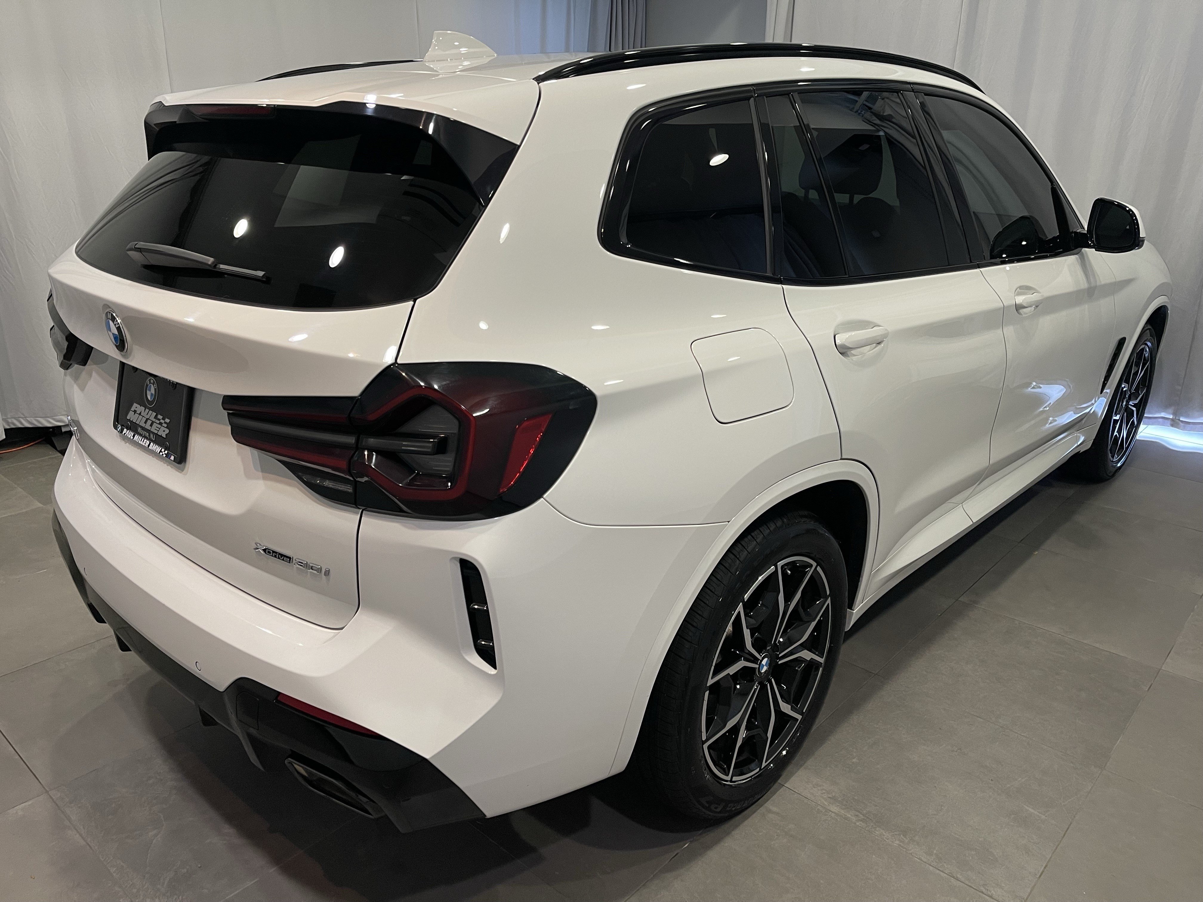 Certified 2023 BMW X3 xDrive30i w/ M Sport Package AWD/4WD image 6