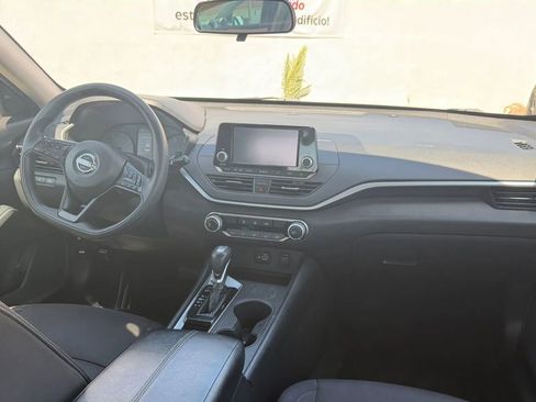 Used 2023 Nissan Altima 2.5 S FWD image 12