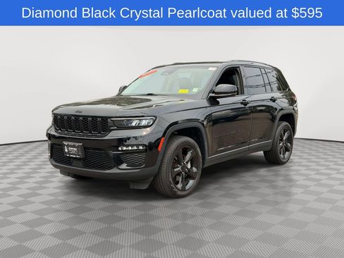 Certified 2023 Jeep Grand Cherokee Limited w/ Black Appearance Package AWD/4WD image 3