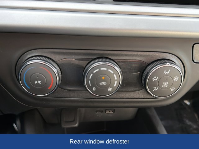 Certified 2024 Chevrolet Trax LS FWD image 14