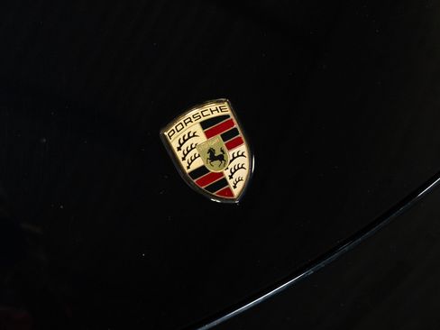 Used 2019 Porsche 911 Carrera RWD image 10