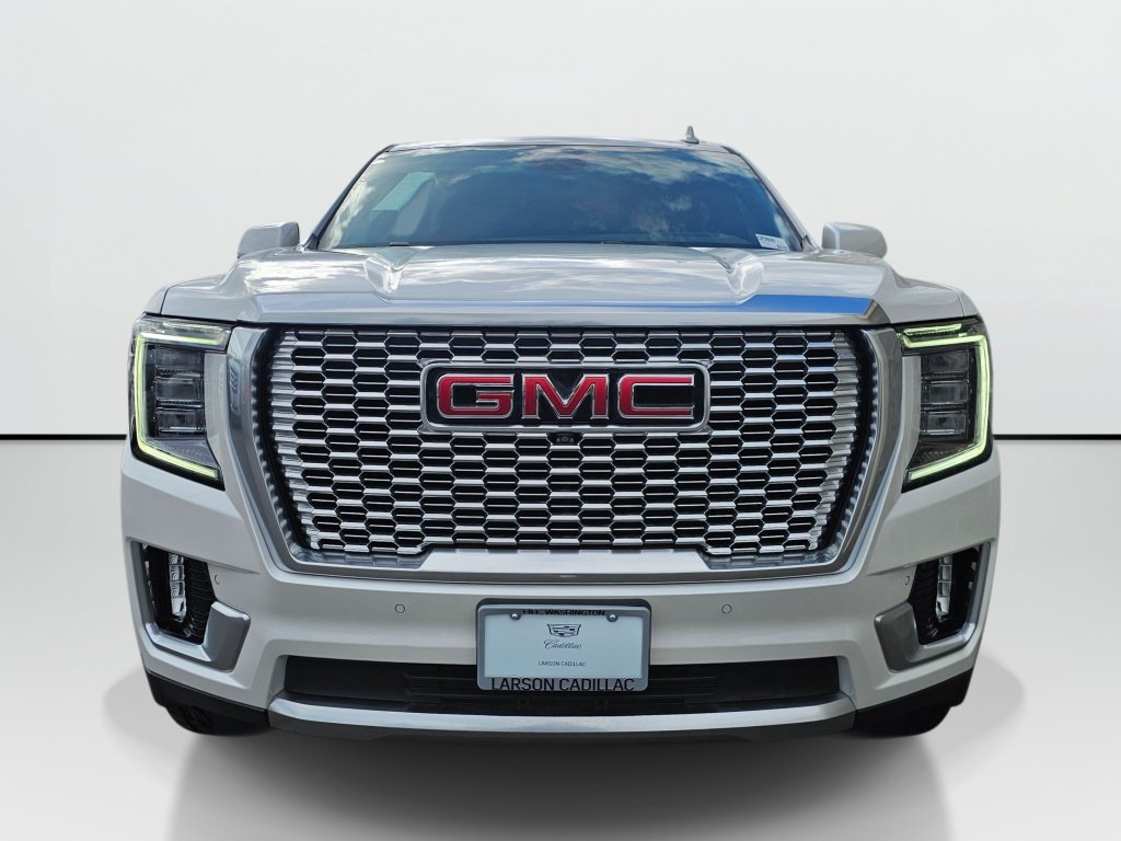Used 2024 GMC Yukon Denali w/ Denali Reserve Package AWD/4WD image 11