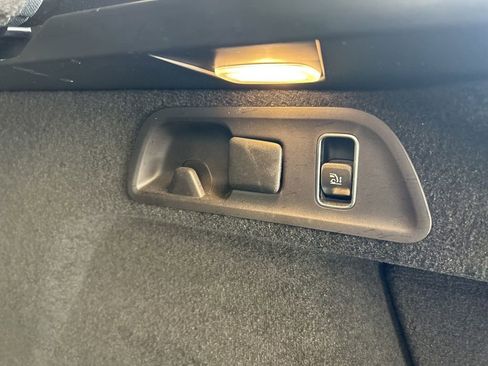 Used 2023 Mercedes-Benz GLE 53 AMG 4MATIC Coupe image 41