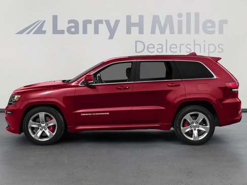 Used 2015 Jeep Grand Cherokee SRT w/ Quick Order Package 26J AWD/4WD image 3