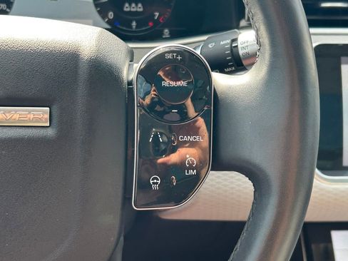 Used 2020 Land Rover Range Rover Evoque S image 34