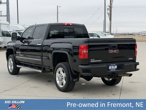 Certified 2016 GMC Sierra 2500 SLT w/ All-Terrain HD Package image 8