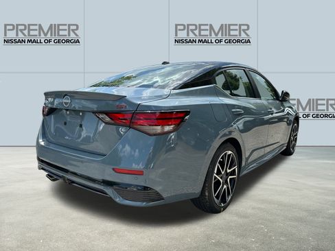 New 2025 Nissan Sentra SR w/ SR Premium Package image 5