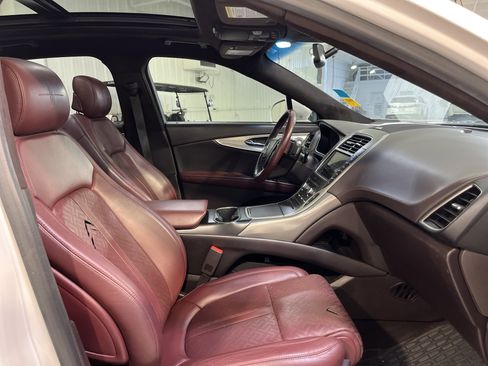 Used 2019 Lincoln Nautilus Black Label image 15