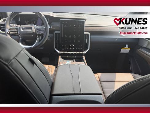 New 2026 GMC Acadia Denali Ultimate w/ LPO, Floor Liner Package AWD/4WD image 25