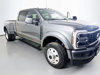 New 2026 Ford F450 Platinum w/ FX4 Off-Road Package