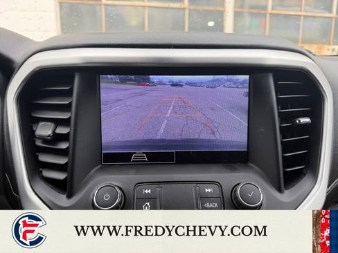 Used 2020 GMC Acadia SLE image 16