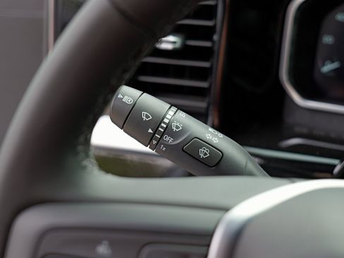 New 2026 GMC Sierra 1500 Elevation image 17