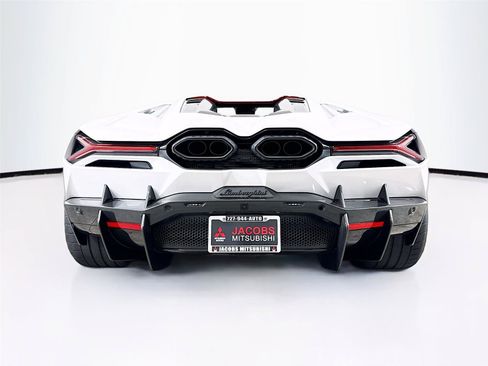 Used 2024 Lamborghini Revuelto AWD/4WD image 24