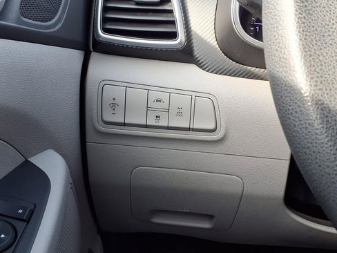 Used 2019 Hyundai Tucson SE image 12