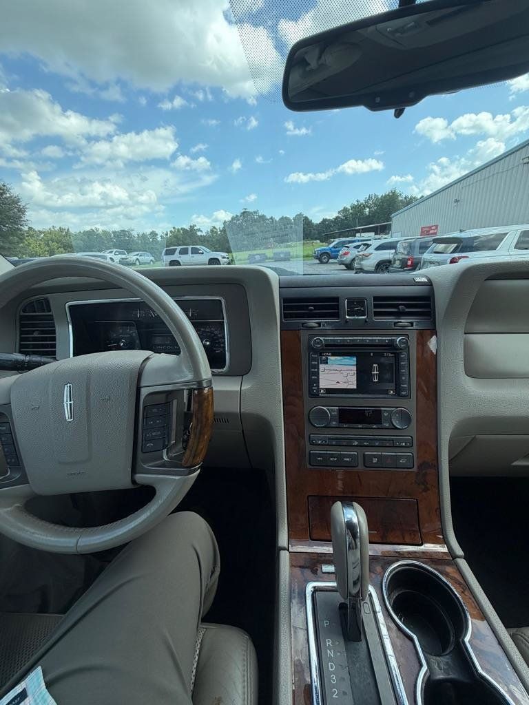 Used 2013 Lincoln Navigator 2WD w/ HD Trailer Tow Pkg image 13