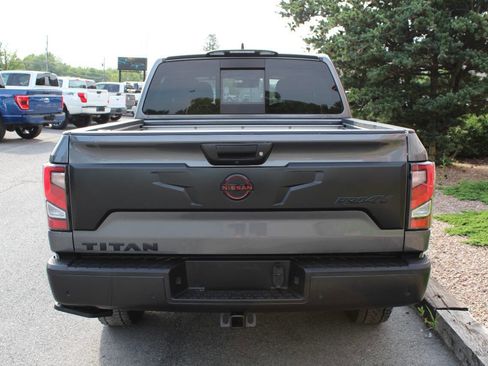 Used 2023 Nissan Titan PRO-4X w/ Pro-4x Convenience Package image 7