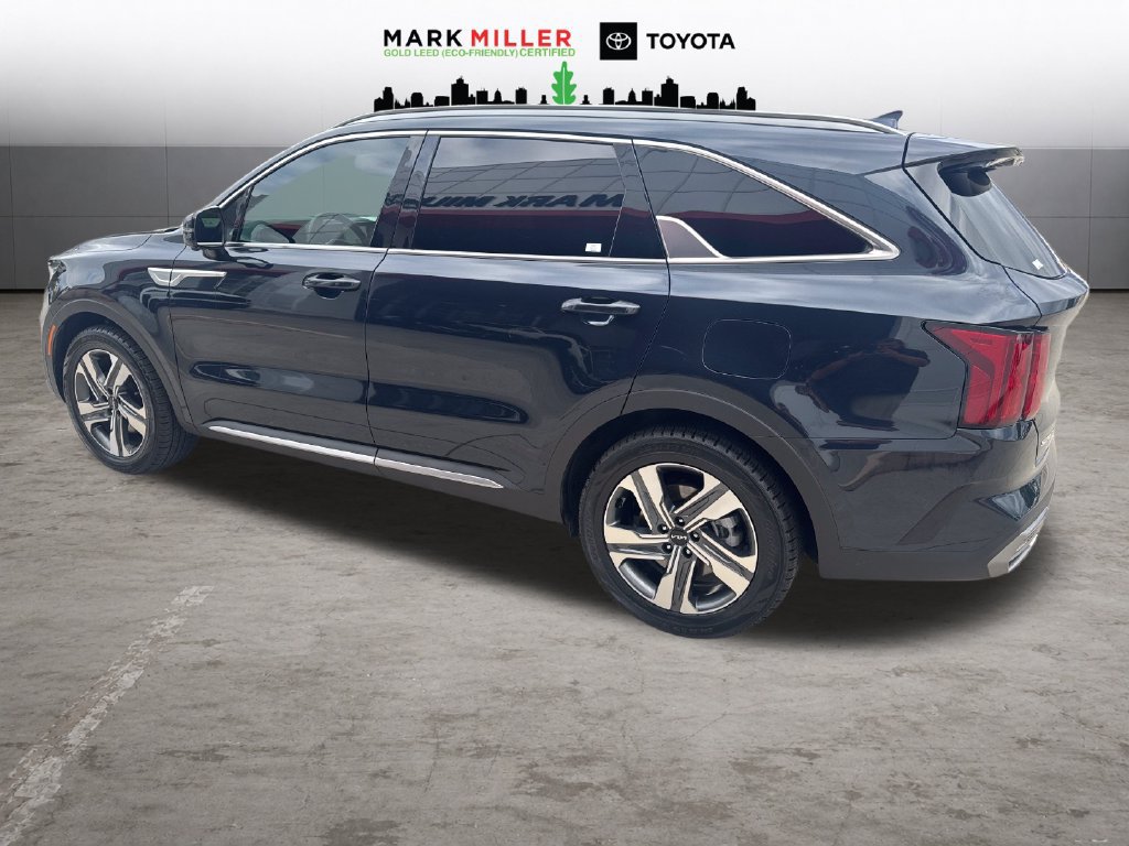 Used 2024 Kia Sorento SX Prestige AWD/4WD image 3
