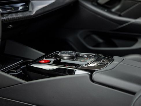 Used 2025 BMW M5 w/ Carbon Package image 27