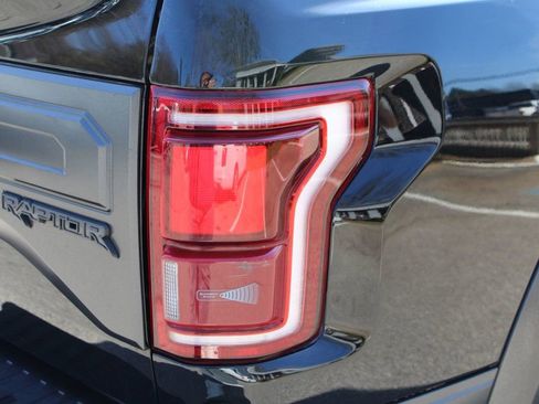 Used 2018 Ford F150 Raptor w/ Equipment Group 802A Luxury image 10