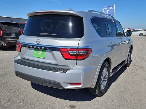 Used 2024 Nissan Armada SV image 7