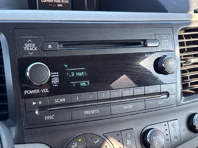 Used 2011 Toyota Sienna LE FWD image 27