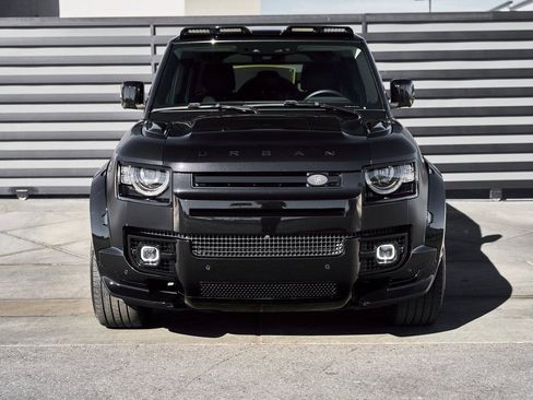 Used 2024 Land Rover Defender 110 SE AWD/4WD image 23