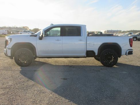 New 2026 GMC Sierra 2500 Denali Ultimate image 10