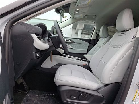 New 2026 Ford Explorer Platinum w/ LUX Leather Package image 9