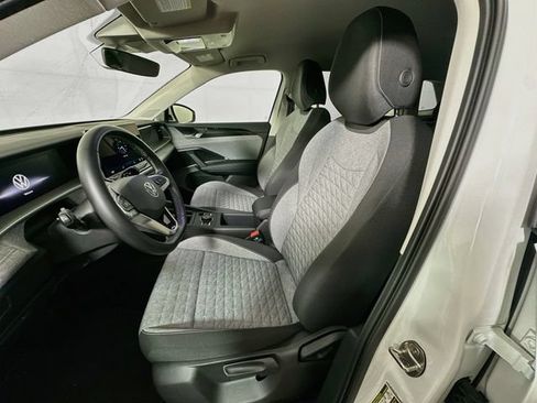 Certified 2025 Volkswagen Tiguan S AWD/4WD image 20