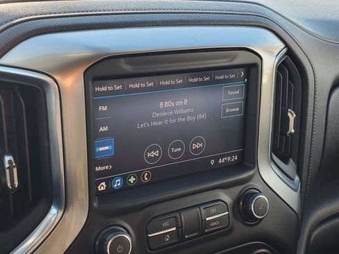 Used 2021 Chevrolet Silverado 1500 RST w/ Z71 Off-Road Package image 17