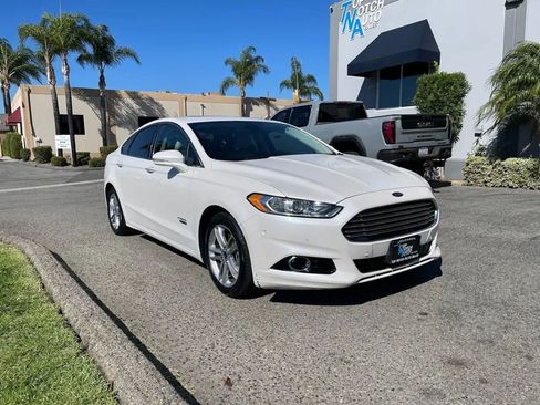 Used 2016 Ford Fusion Energi Titanium w/ Driver Assist Package image 3