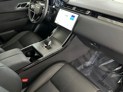 Used 2025 Land Rover Range Rover Velar Dynamic SE image 16