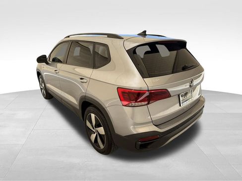 Used 2024 Volkswagen Taos S AWD/4WD image 11