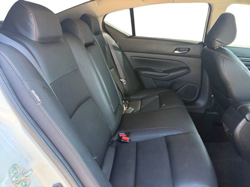 Used 2020 Nissan Altima 2.5 SR w/ Premium Package FWD image 17