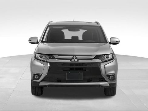 Used 2017 Mitsubishi Outlander SE AWD/4WD image 4