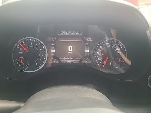 Used 2019 RAM 1500 Big Horn AWD/4WD image 14