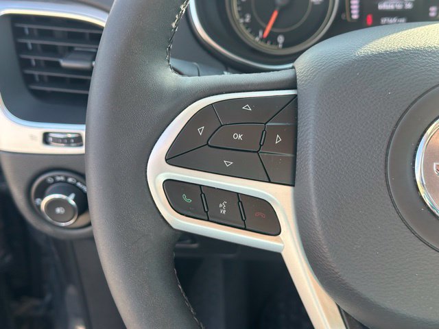 Used 2022 Jeep Cherokee Latitude AWD/4WD image 25