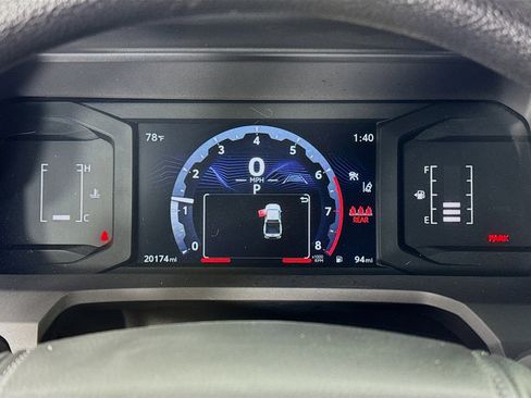 Certified 2025 Toyota Tacoma SR5 AWD/4WD image 12