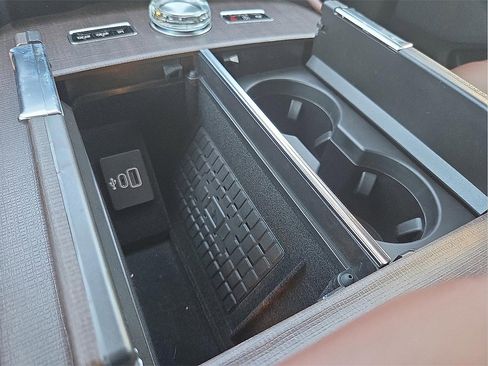 New 2025 Lincoln Navigator L Reserve image 20