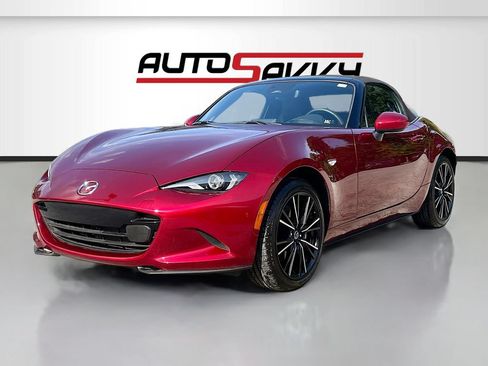 Used 2025 MAZDA MX-5 Miata Grand Touring w/ Weather Package RWD image 3