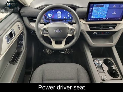 Used 2026 Ford Explorer Active AWD/4WD image 28