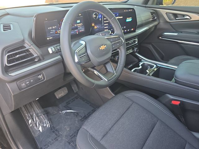 Used 2027 Chevrolet Traverse LT w/ Driver Confidence Package FWD image 10