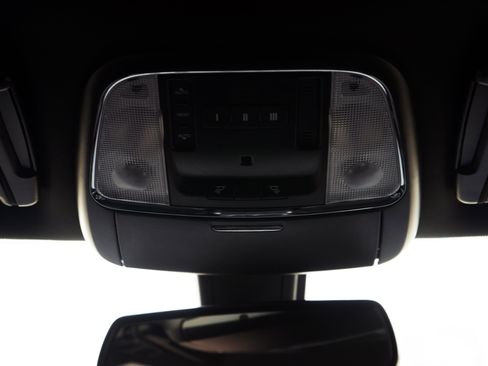 Used 2022 Dodge Charger R/T w/ Plus Group image 32