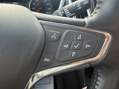 Used 2020 Chevrolet Equinox Premier AWD/4WD image 16