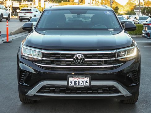 Certified 2023 Volkswagen Atlas Cross Sport SE AWD/4WD image 2