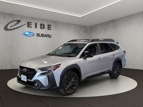 Used 2025 Subaru Outback Onyx Edition AWD/4WD image 2
